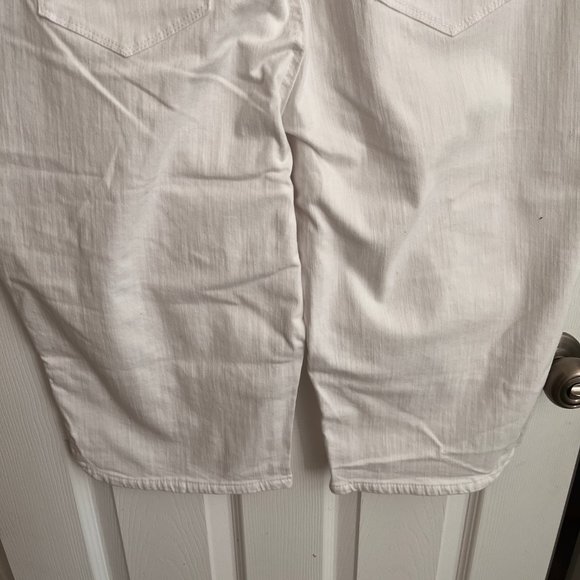 Gloria Vanderbilt White Stretch Skimmer Capri Pants 18 - Picture 8 of 13